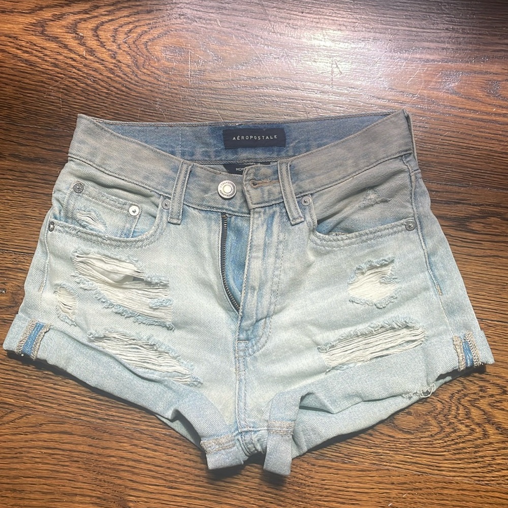 Aéropostale mom shorts!